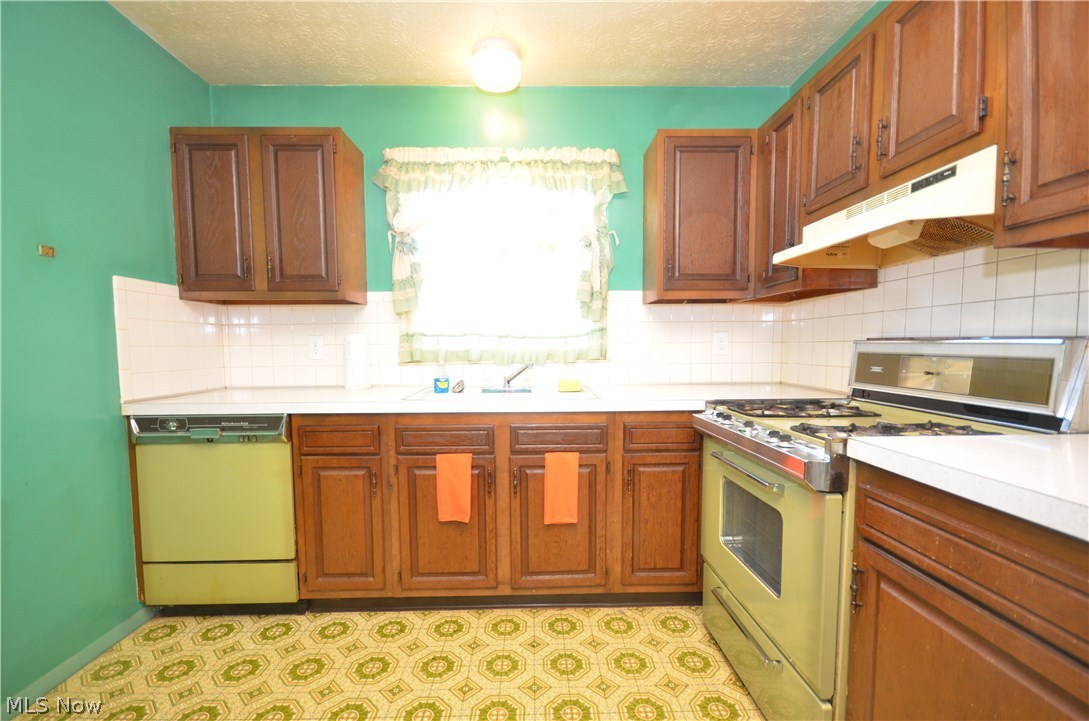 Tallmadge Road - Residential