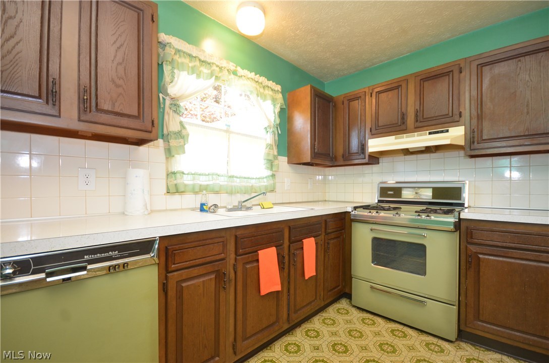 Tallmadge Road - Residential