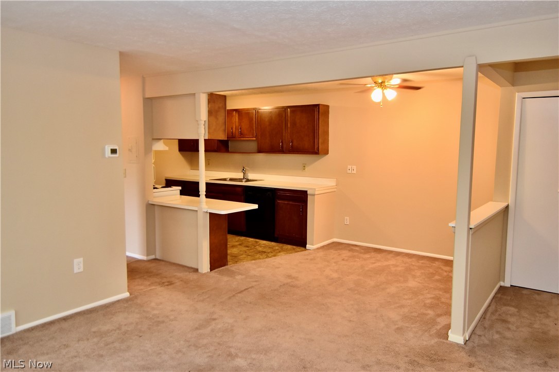 Royal Park Condo Ph 1 - Residential