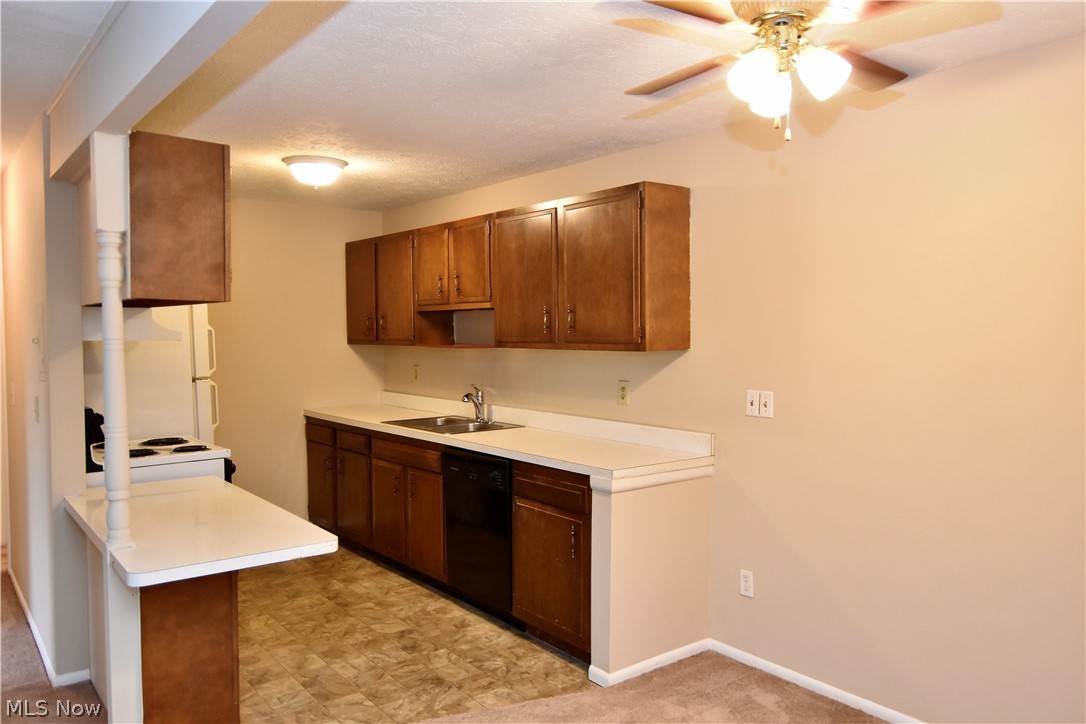 Royal Park Condo Ph 1 - Residential