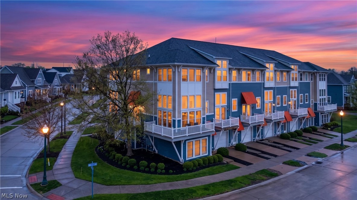 Harbor Walk - Residential