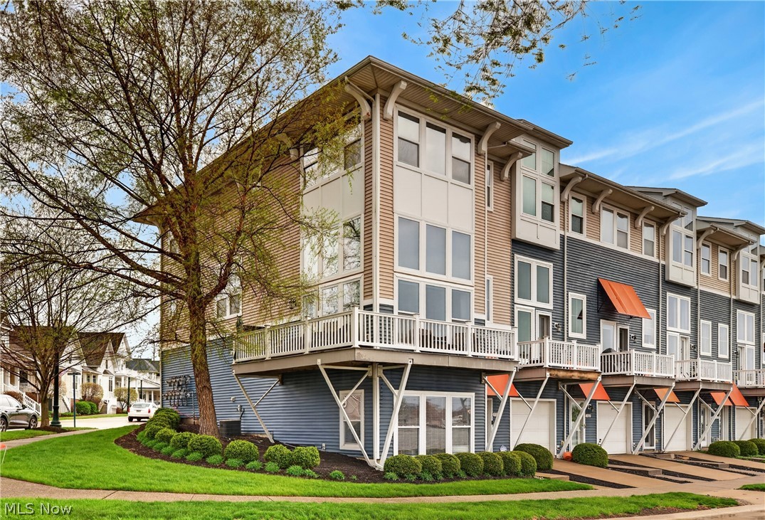 Harbor Walk - Residential