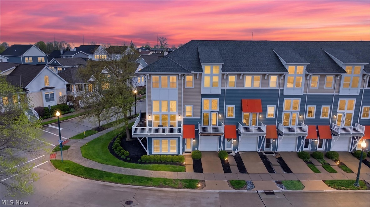 Harbor Walk - Residential