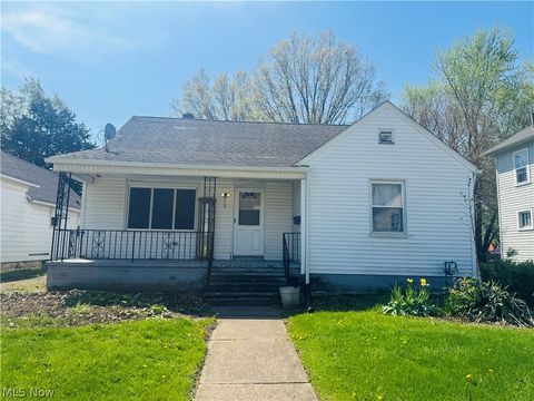 Photo of 509 W 24th Street, Lorain, OH 44052 (MLS # 5203387)