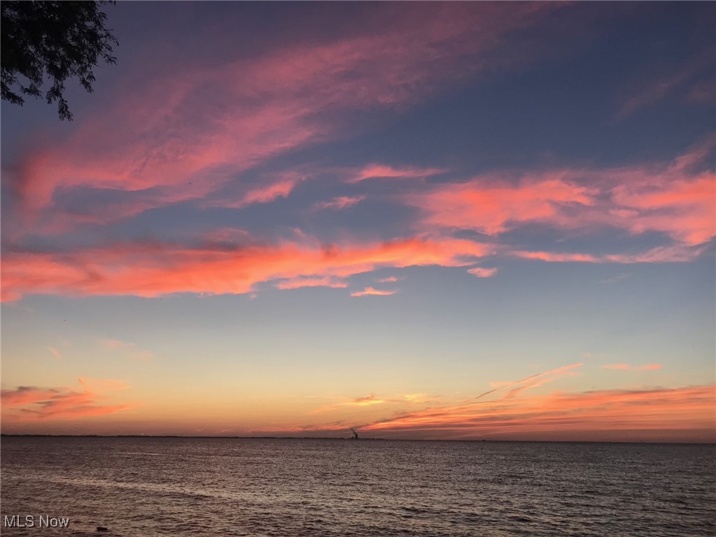 Byrneal Beach - Land