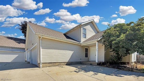 1691 OLYMPUS DR, KENT, OH 44240 - Image 77c791be6b91edfa873f4b9cb818bebd/415811290
