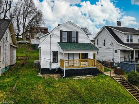 Homes For Sale - 233 Beech Road<br/> Hancock County, Weirton, WV 26062