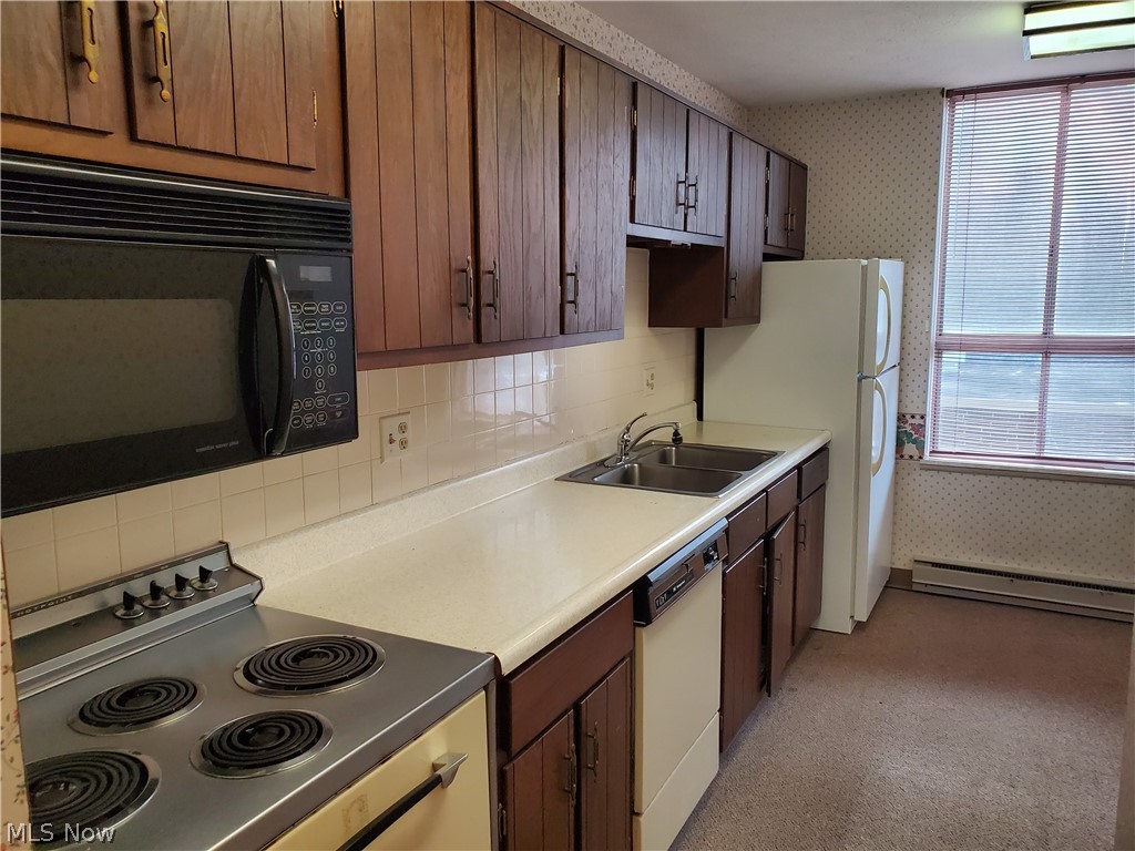 Silver Lake Towers Condo - Residential