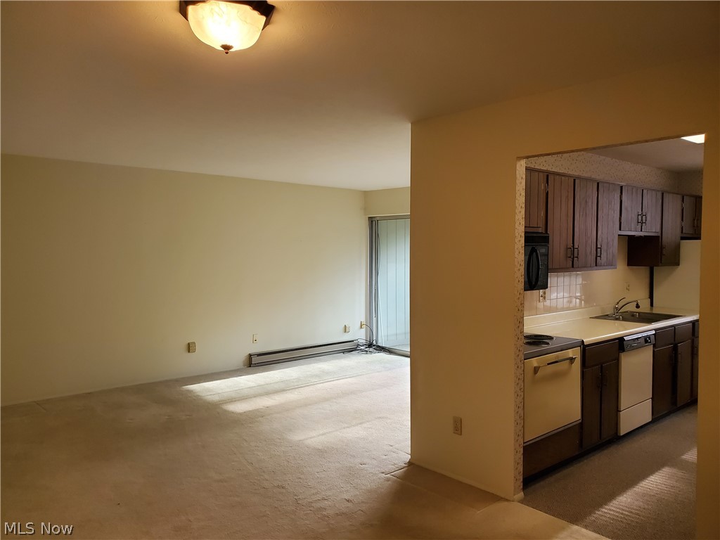 Silver Lake Towers Condo - Residential