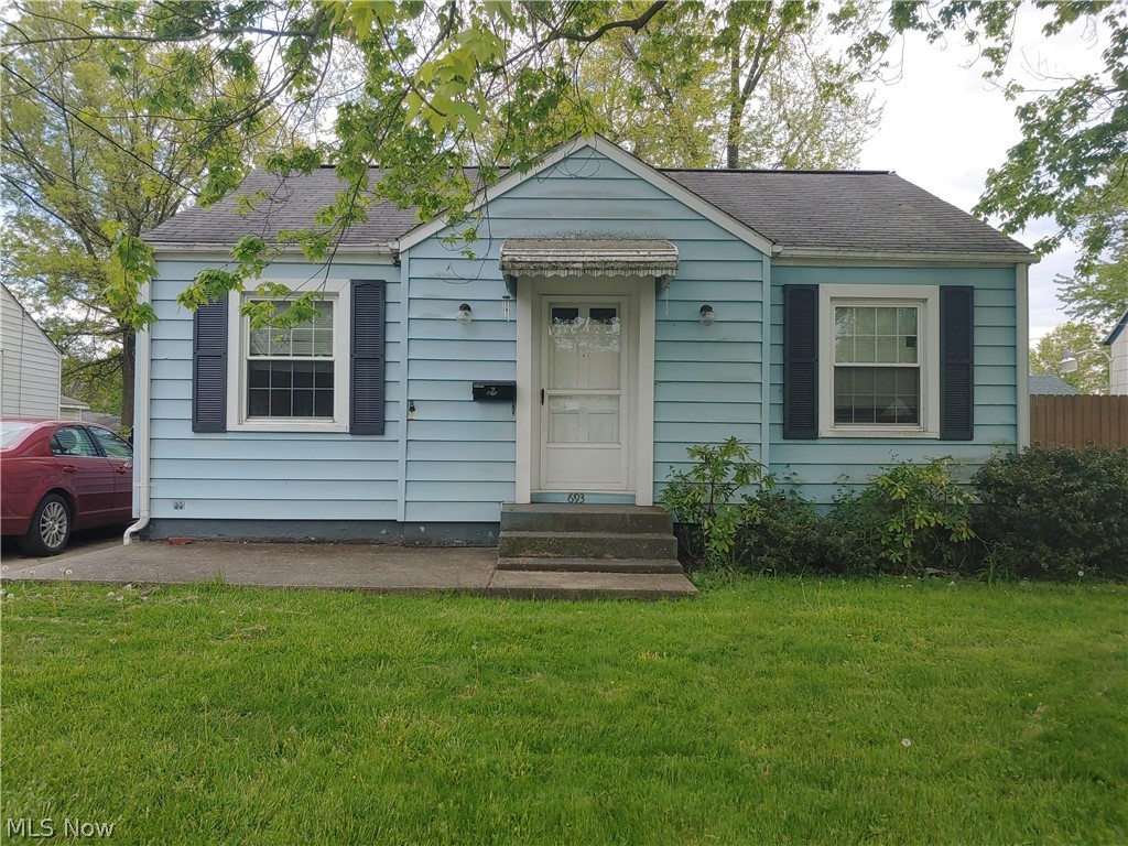 Quaint neighborhood near Packard Park and Packard Music Hall. Ranch home featuring 2 bedrooms, 1 full bath and one 1/2 bath in basement. Kitchen includes all appliances. Washer and dryer stay. Detached garage, fence.