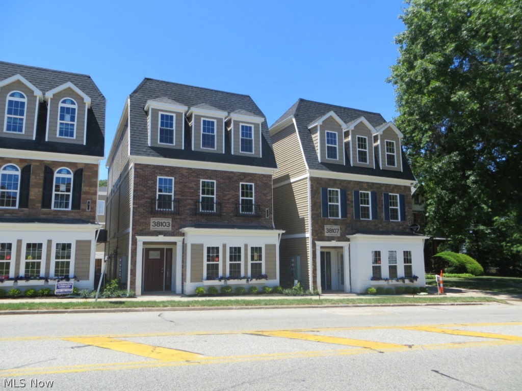 Willoughby Pointe - Commercial Sale