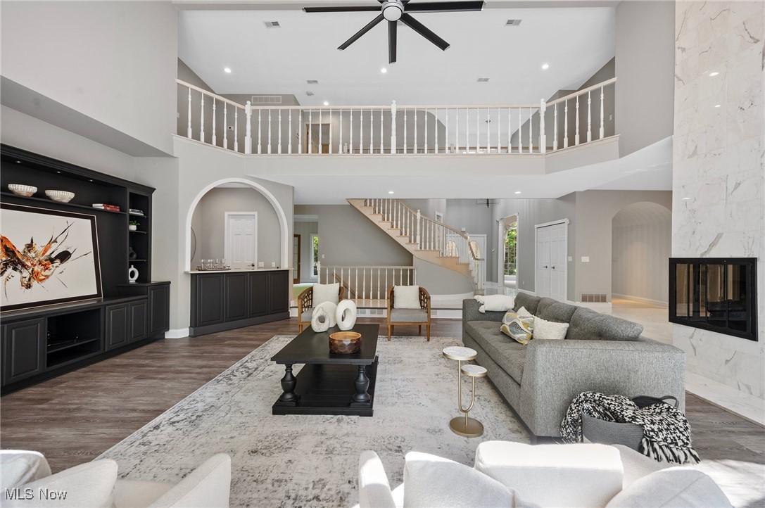 Hanover Woods - Residential