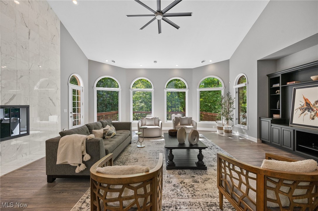 Hanover Woods - Residential