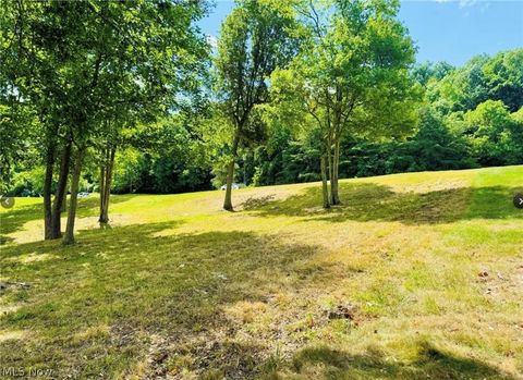 Tiny photo for Woodridge Drive, Mineral Wells, WV 26150 (MLS # 5210231)