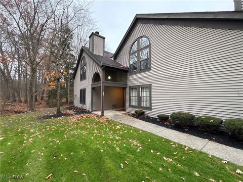 Homes For Sale - 3850 Northwoods Court #6<br/> Trumbull County, Warren, OH 44483