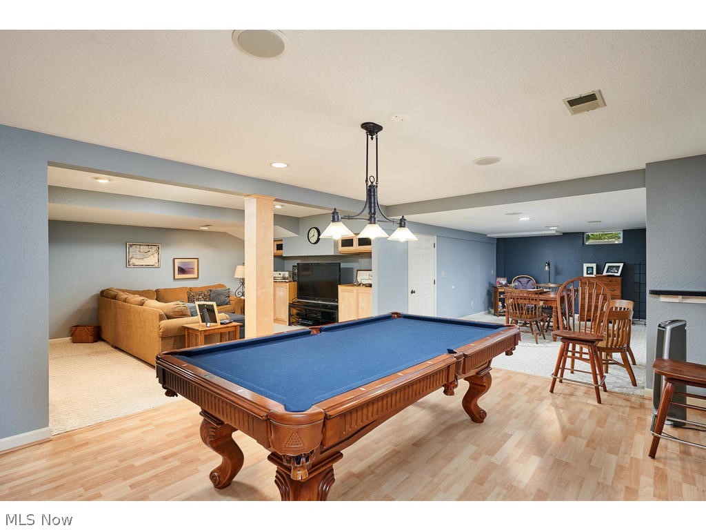 Swan Lake - Residential