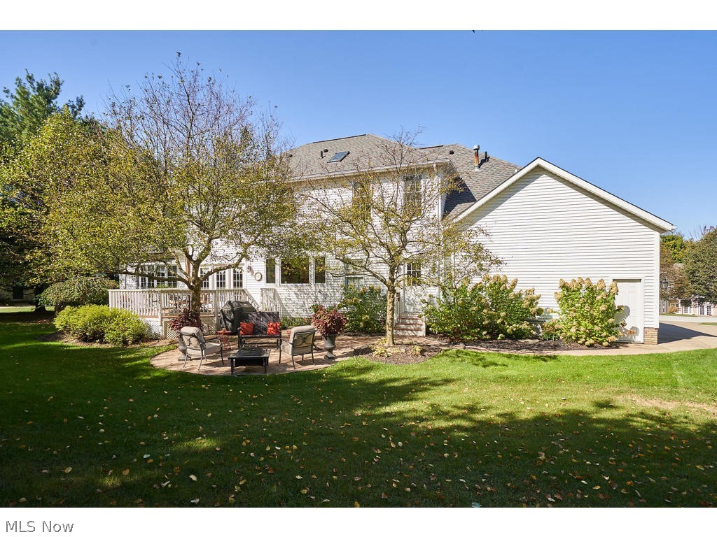 Swan Lake - Residential