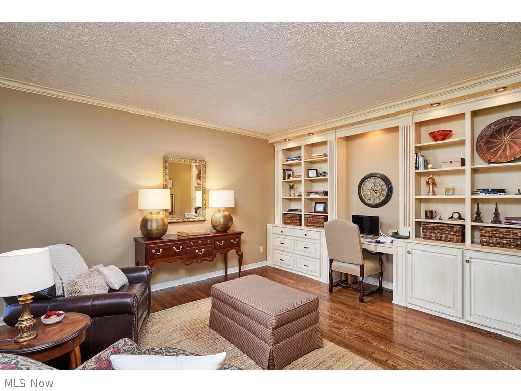 Swan Lake - Residential