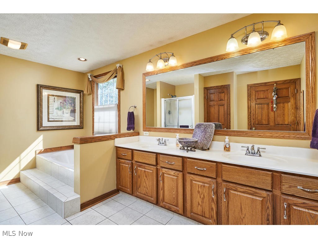 Swan Lake - Residential