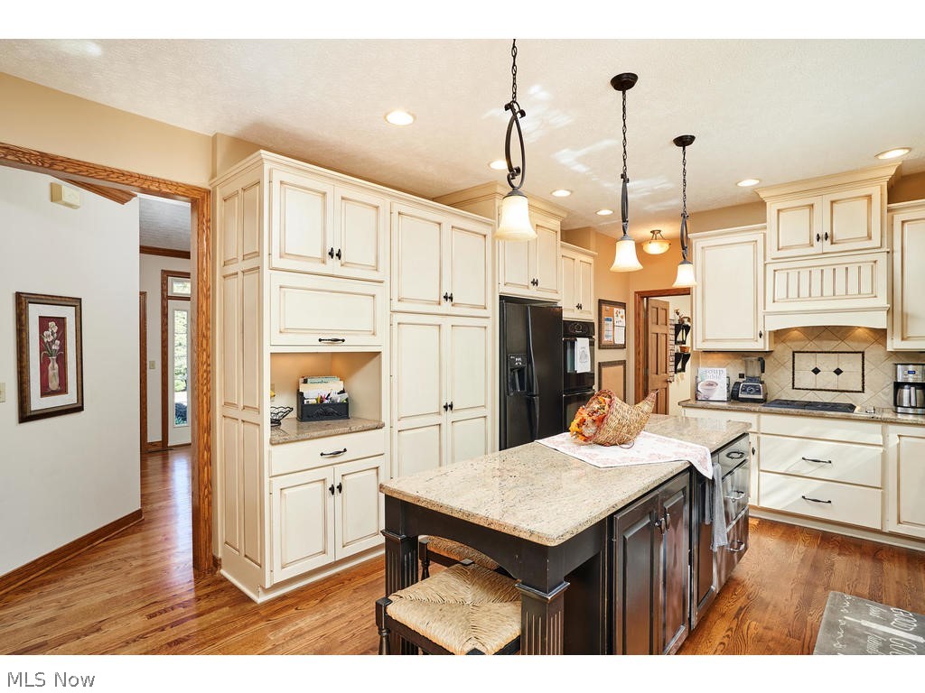 Swan Lake - Residential