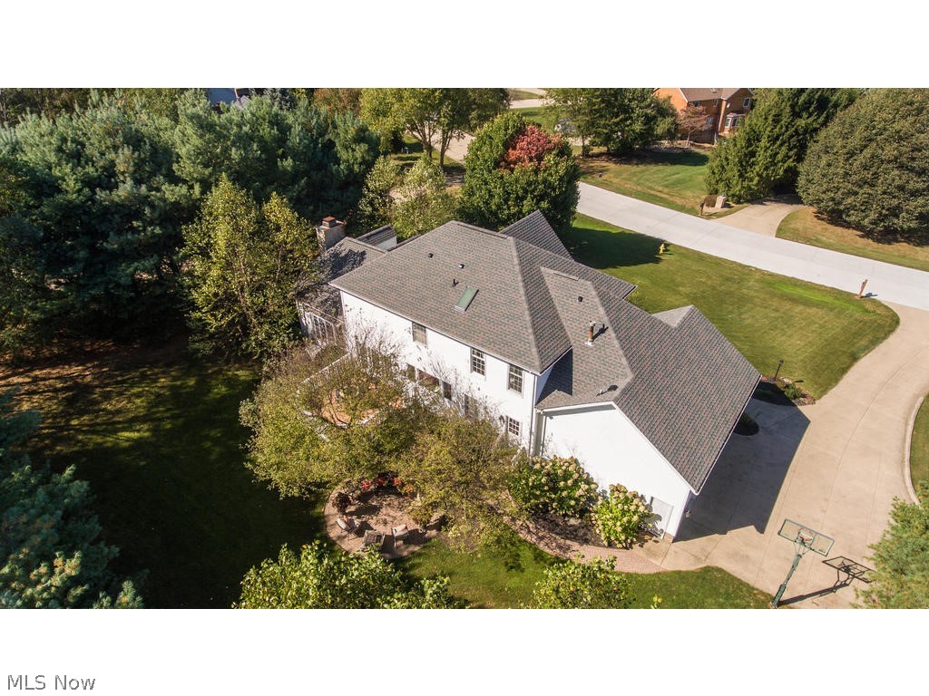 Swan Lake - Residential