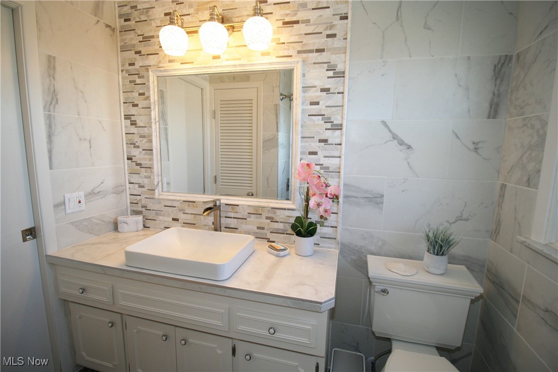 Golden Gate Estates - Residential Lease