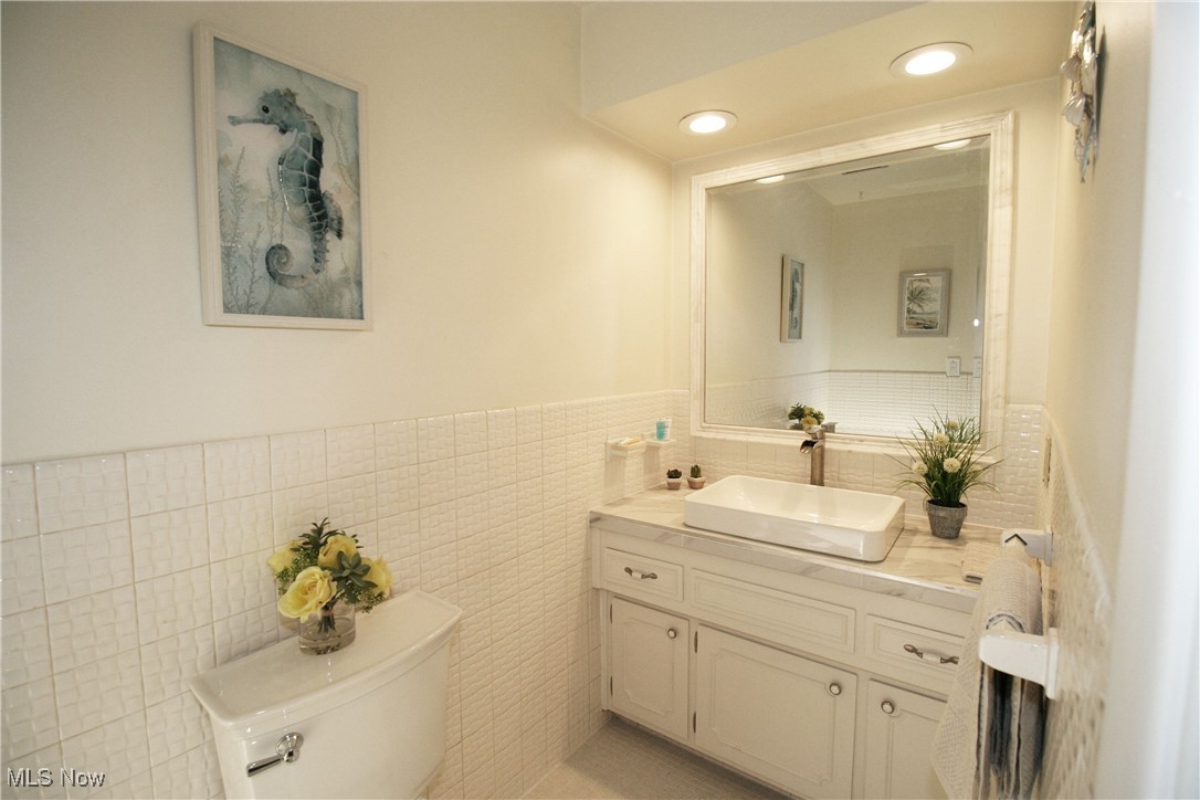 Golden Gate Estates - Residential Lease