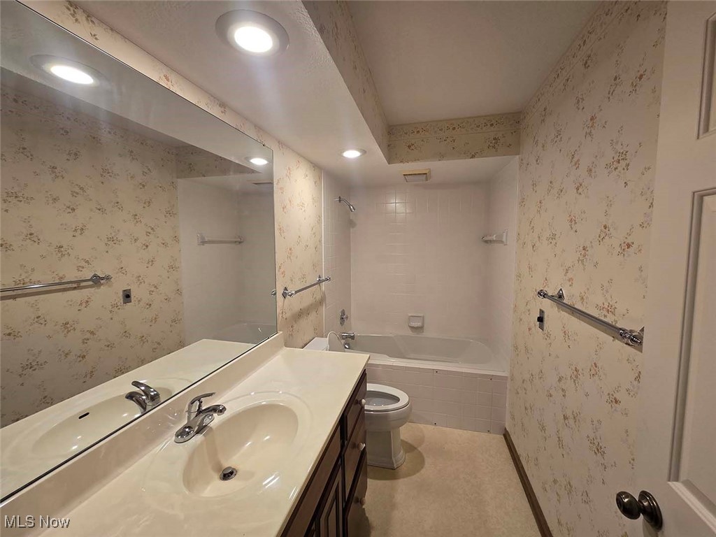 Brookview Condo - Residential