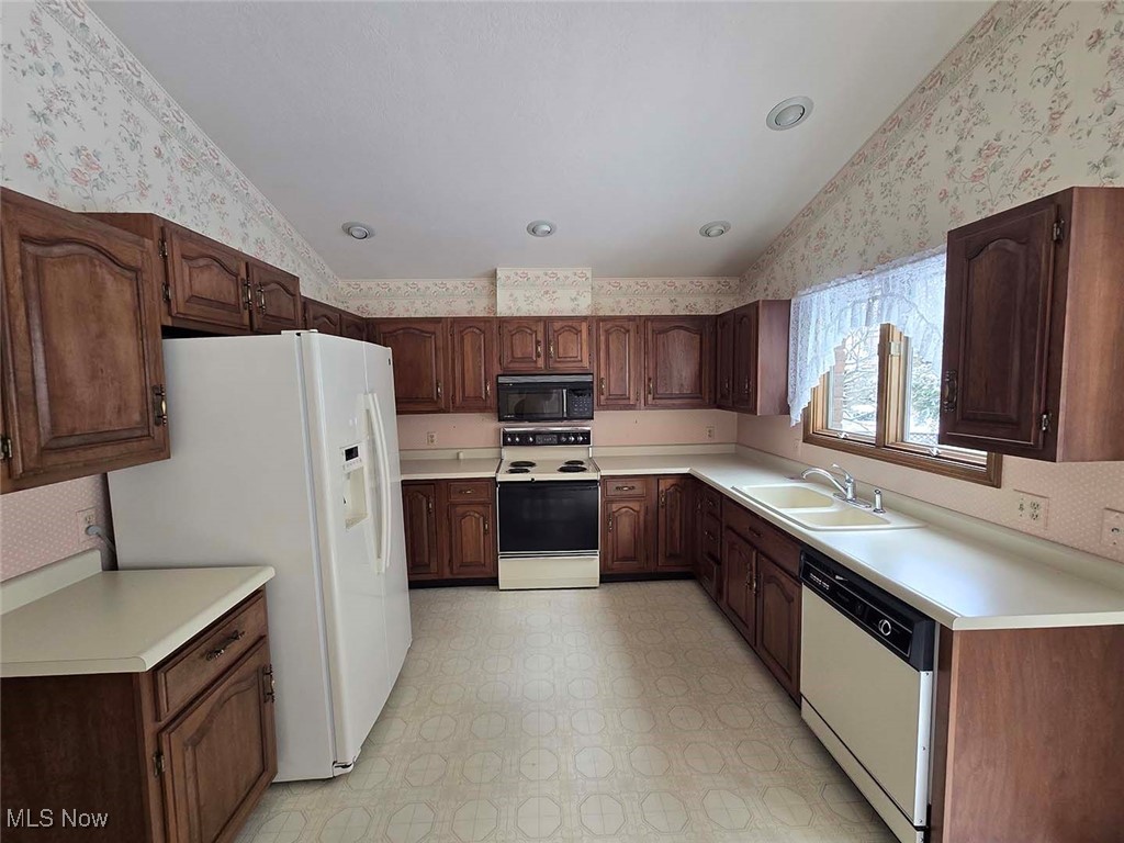 Brookview Condo - Residential