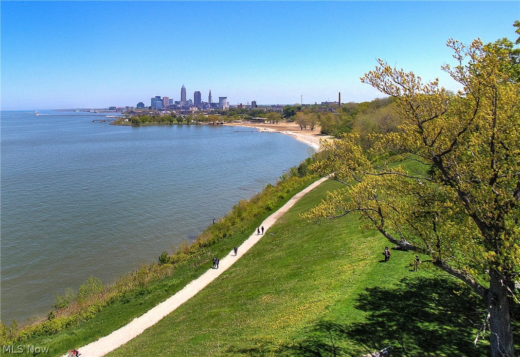 The Exchange on Clinton - Residential