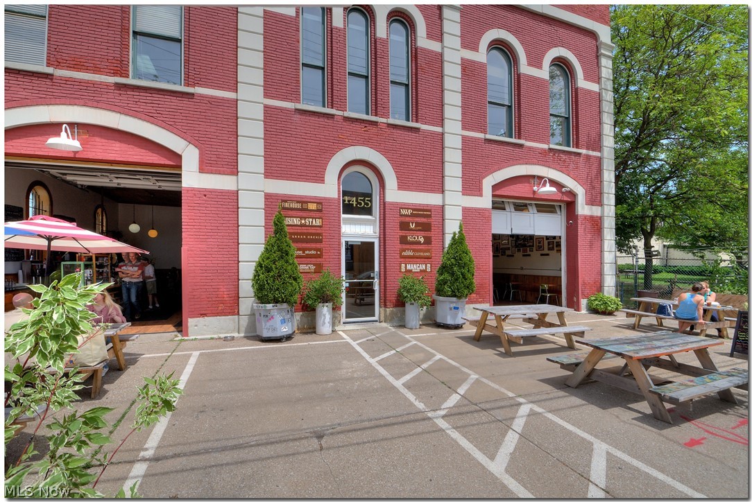 The Exchange on Clinton - Residential