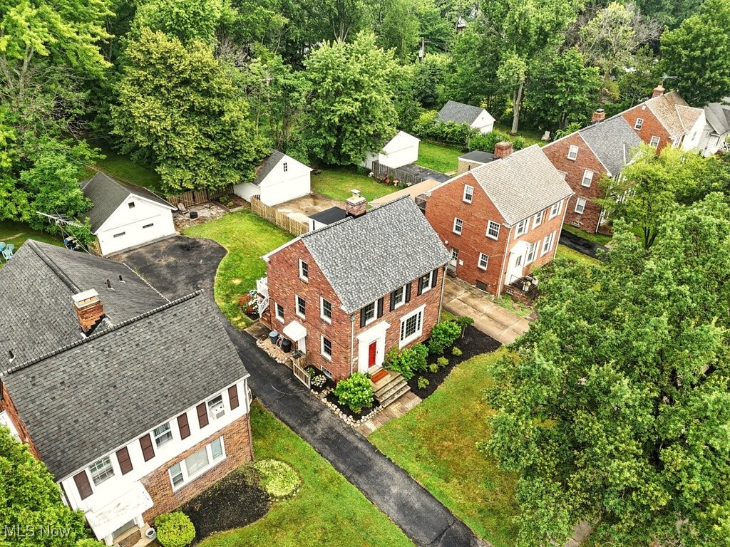 Edward Kneen - Residential