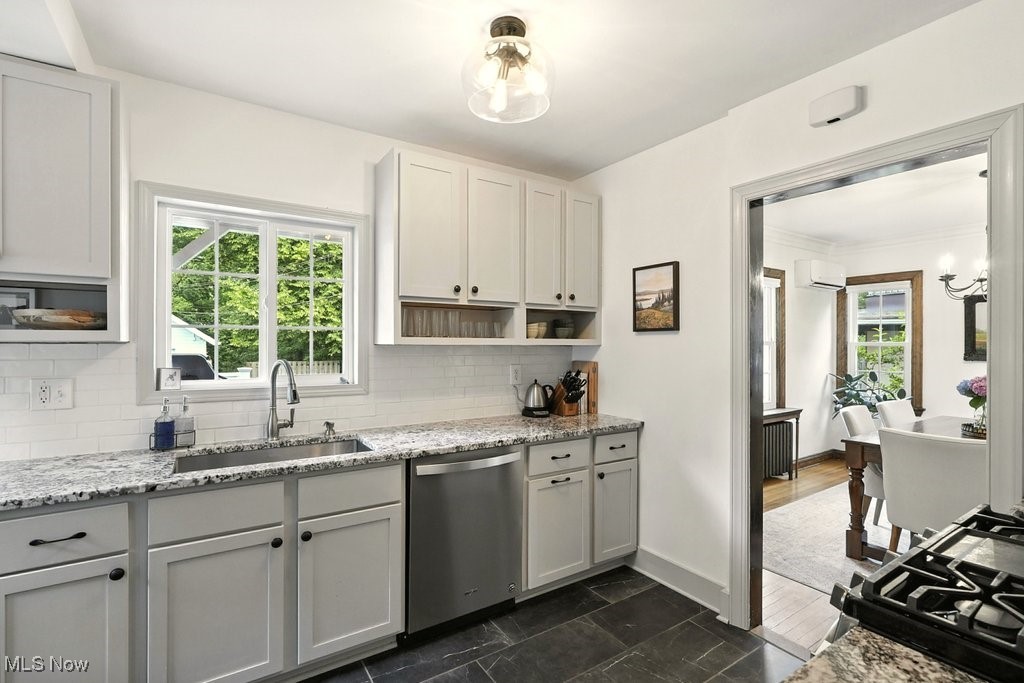 Edward Kneen - Residential