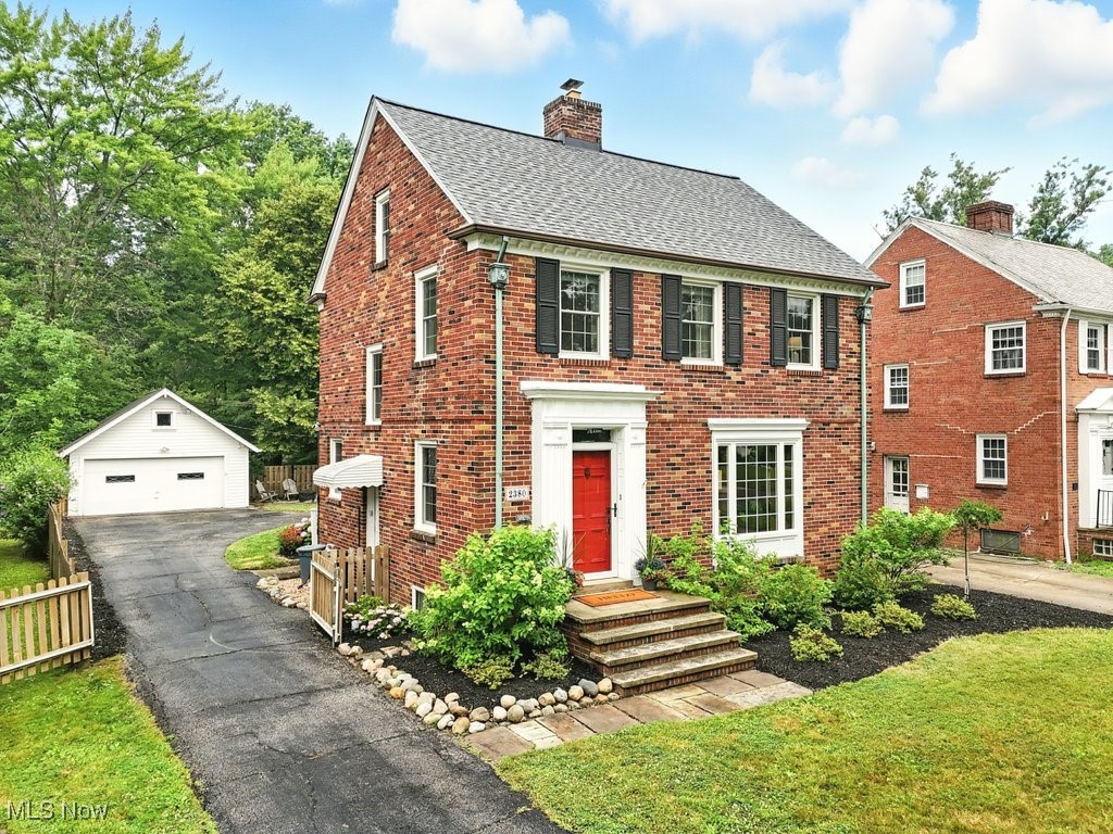 Edward Kneen - Residential