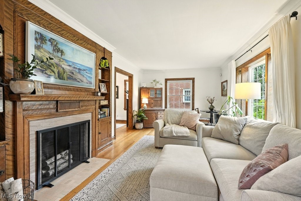 Edward Kneen - Residential