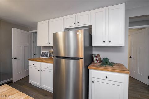 Tiny photo for 10190 Valleydale Street SE, Magnolia, OH 44643 (MLS # 5179082)