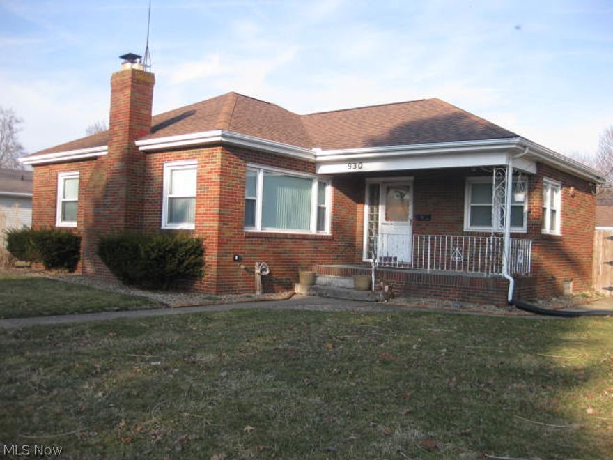 Open Sunday May 24th 2:00 - 4:00.  Tiger town rent buster! This all brick ranch is situated on a double lot and offers a 2 car garage (with additional cement pad for more parking), and an enclosed sun porch.  The fenced rear yard includes an above ground swimming pool and deck.   3 bedrooms and 2 full baths plus an extra kitchen and rec room in the basement makes this home MUCH larger than it appears!  Fully applianced including a washer and dryer.  Lots of updates have already been made! 2014:  Trane central air conditioner.  2012:  Dish washer.  2011:  Washer and dryer from Home Appliance.  2012:  Garbage disposal.  2011:  Gas hot water tank and bathroom updated. 2009:  Bryant high efficiency furnace with humidifier  2008; carpet in basement. 2004:  Alside replacement tilt in windows, a new roof (single layer, 25 year warranty shingle), and perimeter fence.  The electric has been updated and the basement has glass block windows.  Why continue to rent when you can enjoy owning your ow