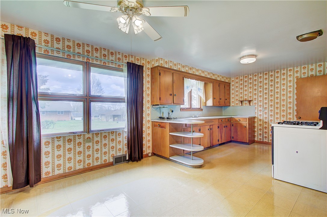 1131 31st Street, Canton, Ohio image 12