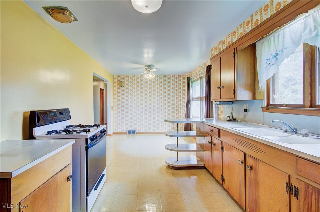 1131 31st Street, Canton, Ohio image 16