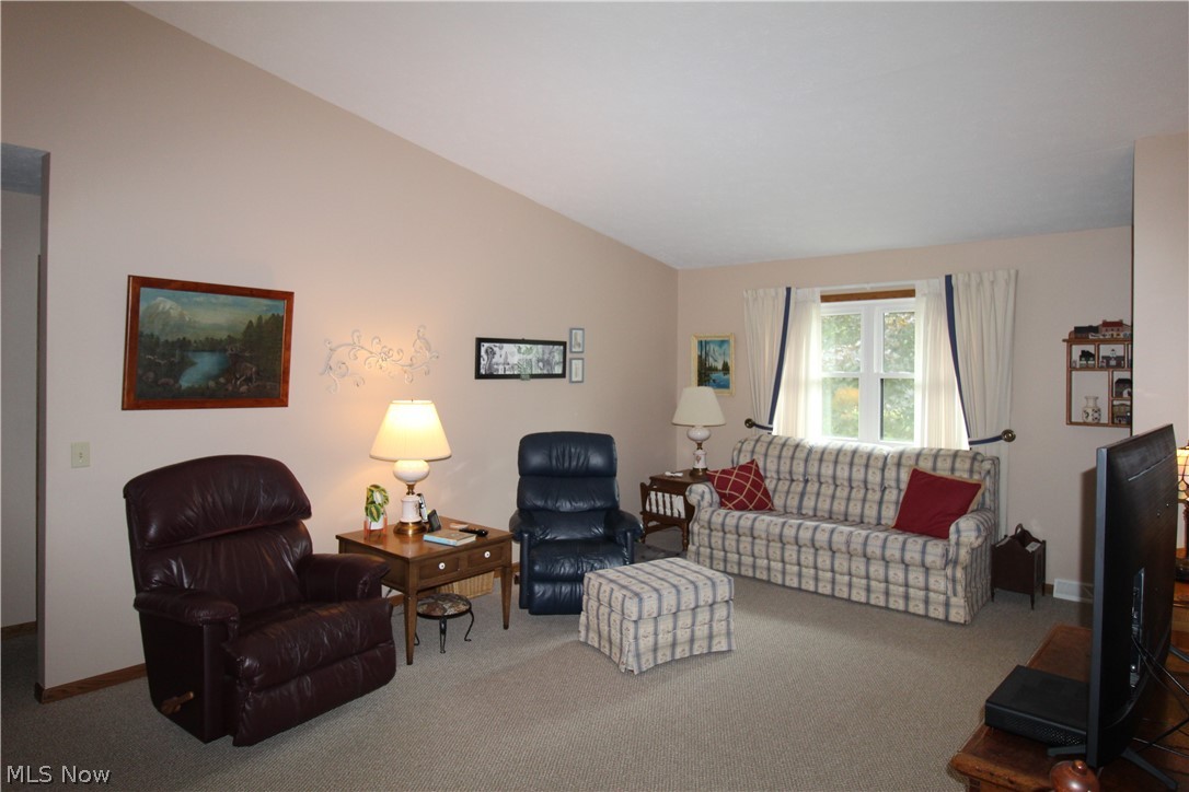 1825 Paradise Road #902, Orrville, Ohio image 3