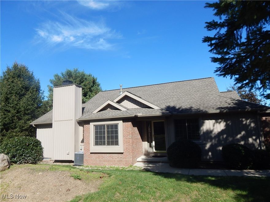 Welcome to Robin Ridge Condominiums, Inviting opportunity for two bedroom, two bath Ranch style Condo. 
Featuring vaulted Great room, dining area and gas fireplace. Great room steps out to newly updated deck overlooking green area and offering some sense of privacy. Corner unit offers master suite with full bath, second nice size bedroom, first floor laundry and plenty of storage. The eat in kitchen is bright featuring natural light, plenty of windows and attached two car garage. 
Home is priced with some upgraded needs considered.