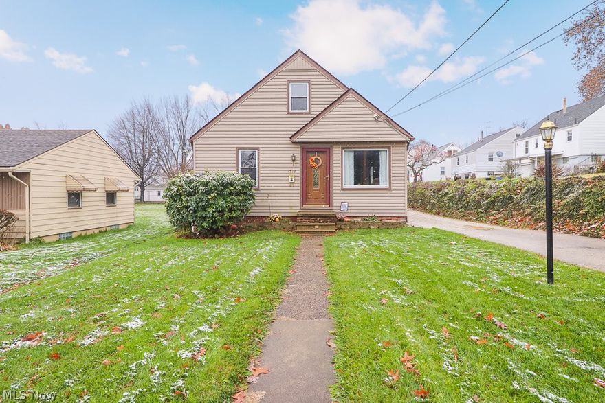 Welcome to this adorable Bungalow in Colonial Heights neighborhood! The front door welcomes you into a bright and spacious living room with custom built-ins to showcase your most prized possessions. The formal dining room features beautiful hardwoods with views of the side and back yard area that leads into the fantastic fully applianced kitchen that is tastefully done with shaker style cabinetry, mosaic back splash, ample counter space with views overlooking the back paver patio and backyard. First floor master has plenty of floor space and is situated near the first floor full bath. Upstairs are two great sized bedrooms with extra deep closet space. The lower level is nicely finished with tall ceilings and offers a living suite, extra bonus room with a closet, spacious full bath, large laundry room, and large storage/workshop area. The backyard is one of the largest on the street with plenty of room for playing, gardening and pets and has well maintained privacy fence. The home has b