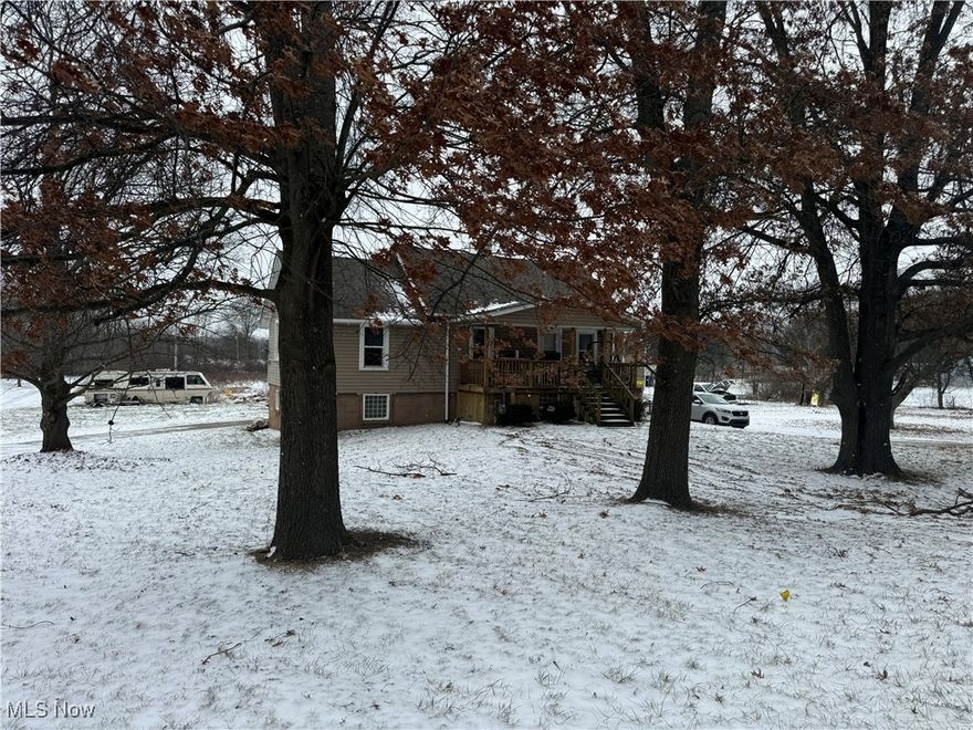 This is an ONLINE ONLY foreclosure sale. There are NO SHOWINGS. Deposit due by wire transfer within 48 upon conclusion . Cash deal; funding must take place within 30 days of confirmation of sale. 5% Buyer’s Premium shall apply. Subject to postponement and cancellation. Full terms and conditions at online registration.