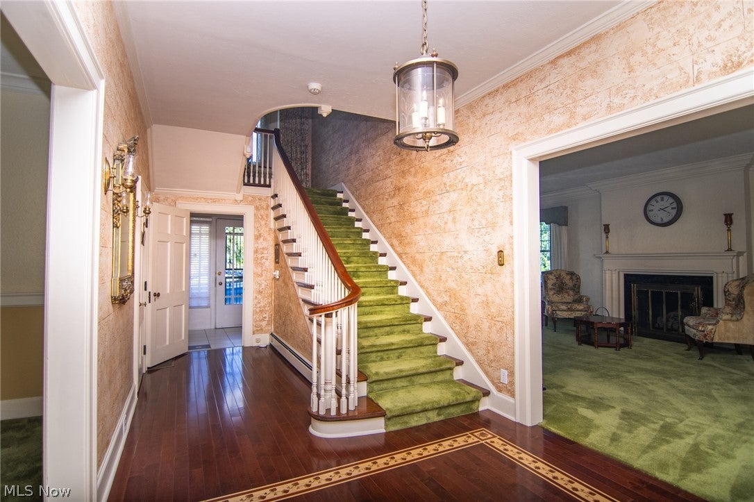 115 E Lawn Avenue