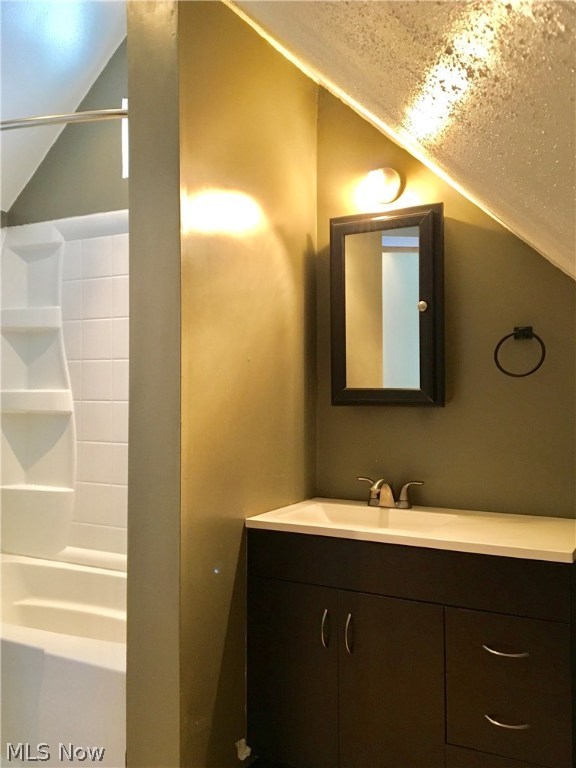 Lakewood Park - Residential Lease