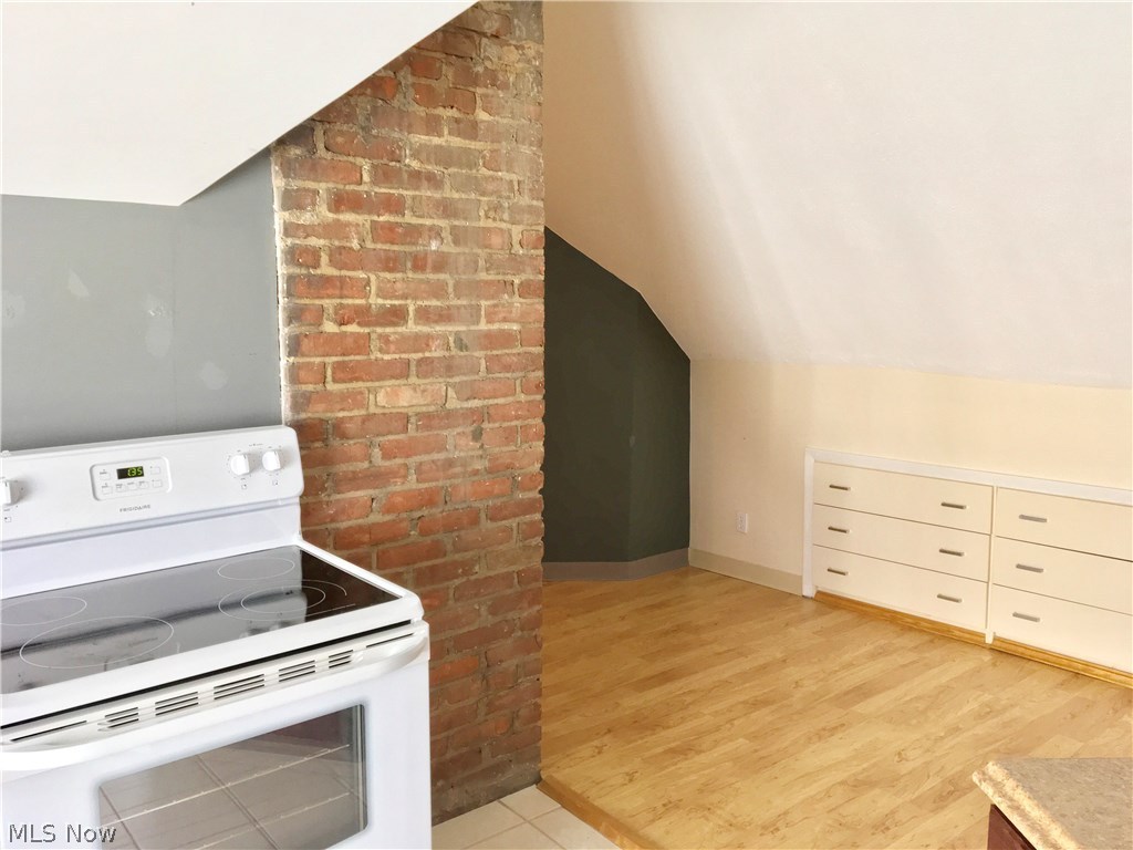 Lakewood Park - Residential Lease