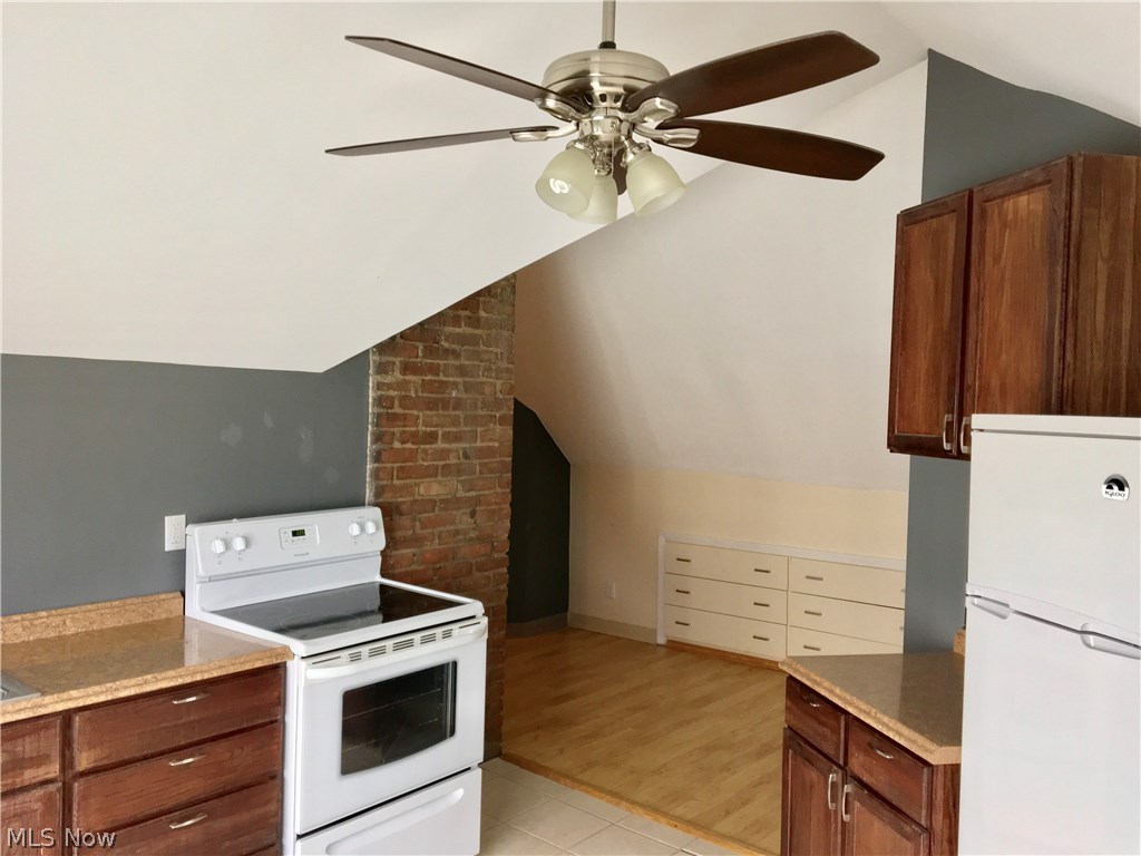 Lakewood Park - Residential Lease