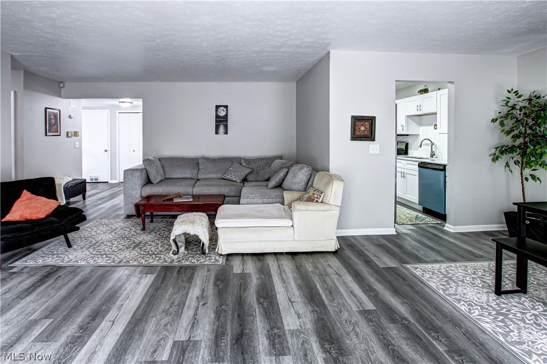 Ramblewood Condo - Residential