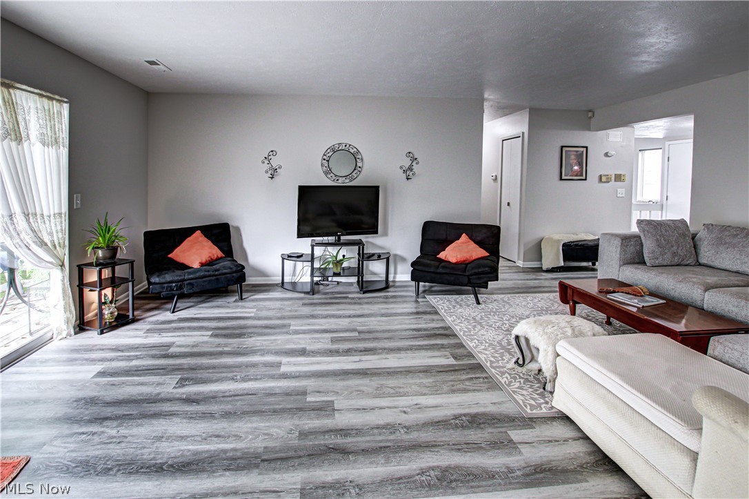 Ramblewood Condo - Residential