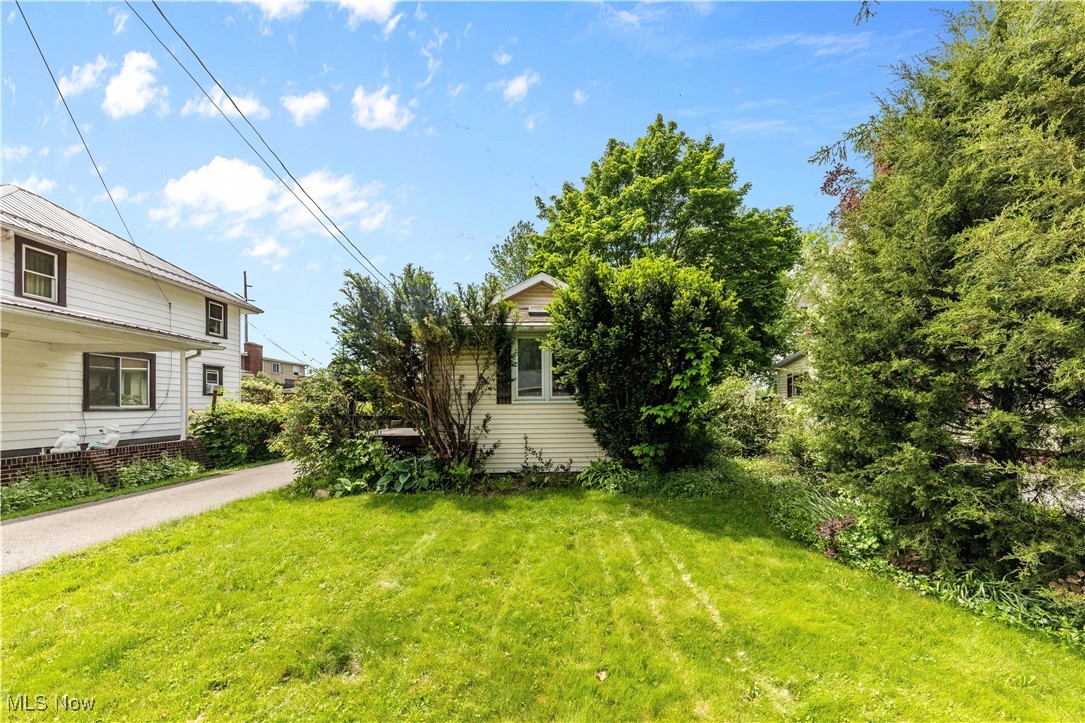 18061 Derr Avenue, Beloit, Ohio image 1